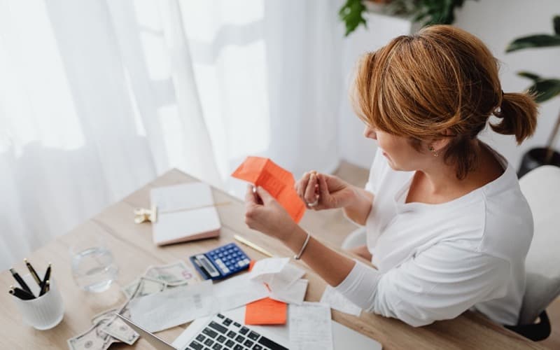 How to Pay for Solar Panels UK 2026: Cash, Finance & Loans